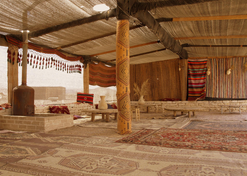 Incense And Spice Route Inn Zofar Oda fotoğraf